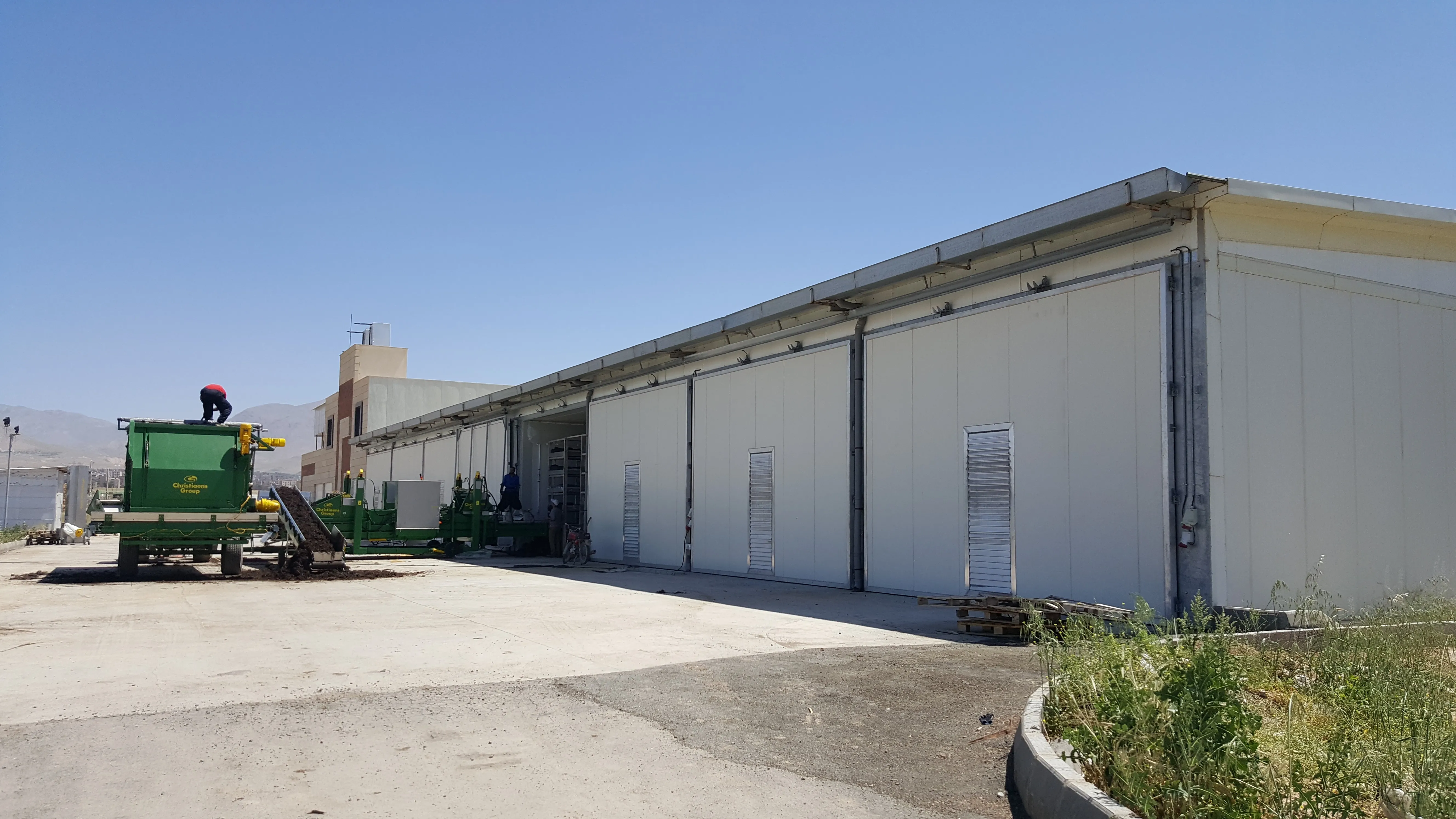 Sadaf Mushroom facility — 16 growing rooms, 8,480 m² total area